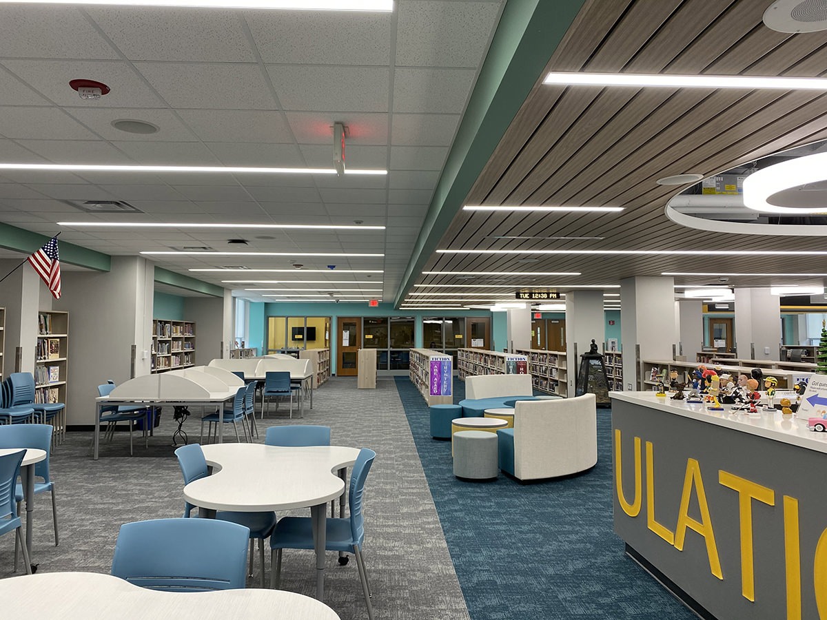 Hinsdale South High School | Gallery | mediatechnologies